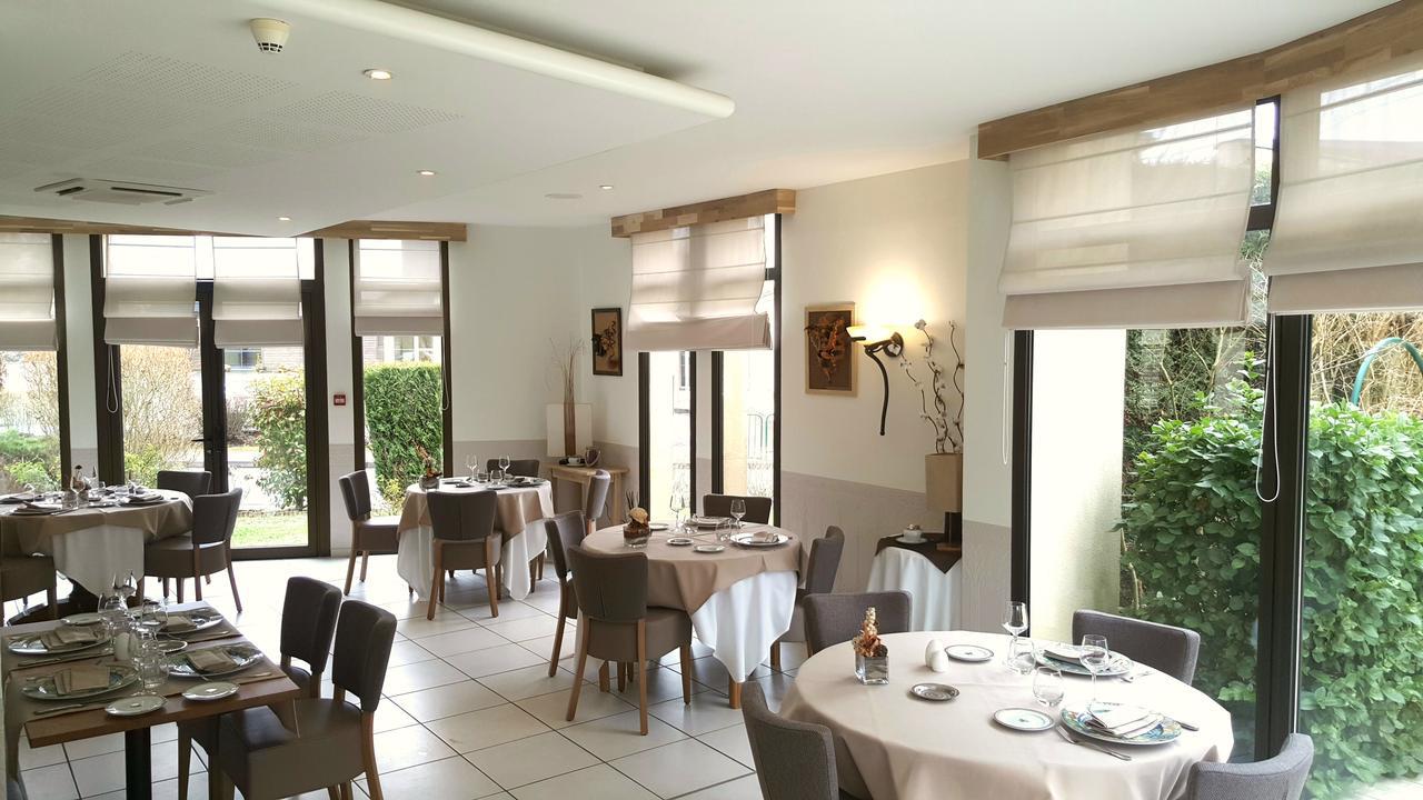 L'Orée Des Bois La Breille-les-Pins Extérieur photo