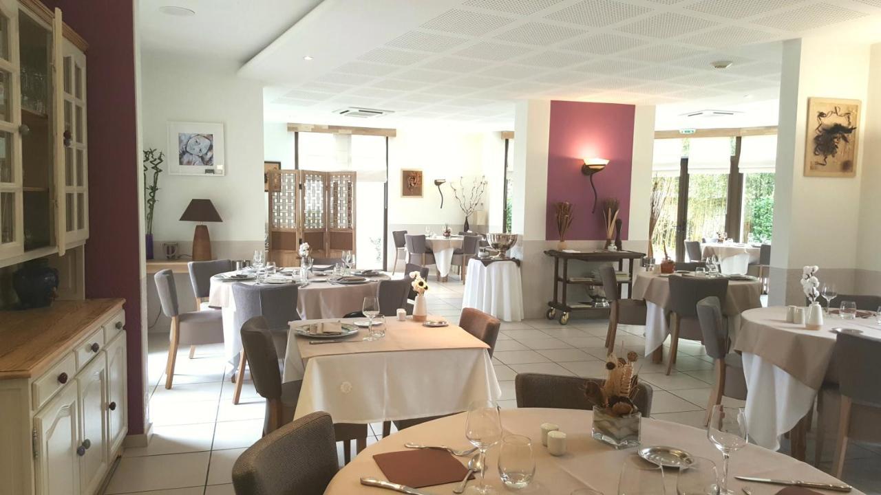 L'Orée Des Bois La Breille-les-Pins Extérieur photo
